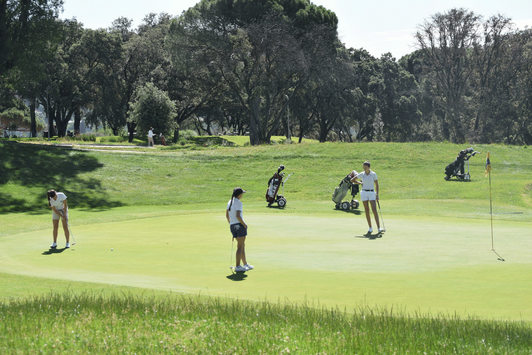 Jugadoras de golf, en el Club de Campo Villa de Madrid. Foto: Rfegolf