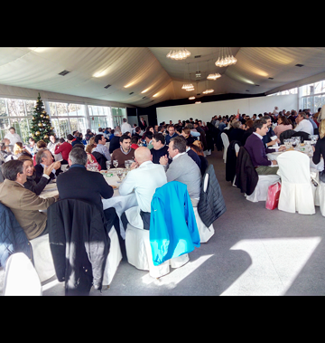 Almuerzo en la carpa