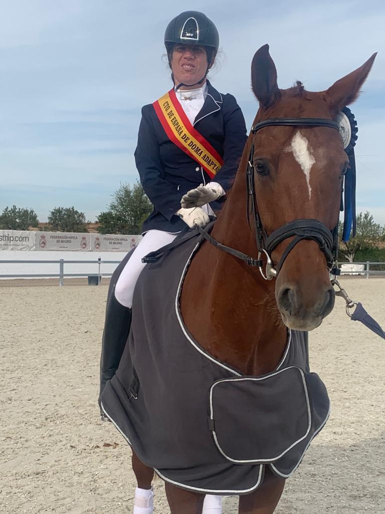 Sonia Villalba, campeona de España de hípica adaptada 2020.