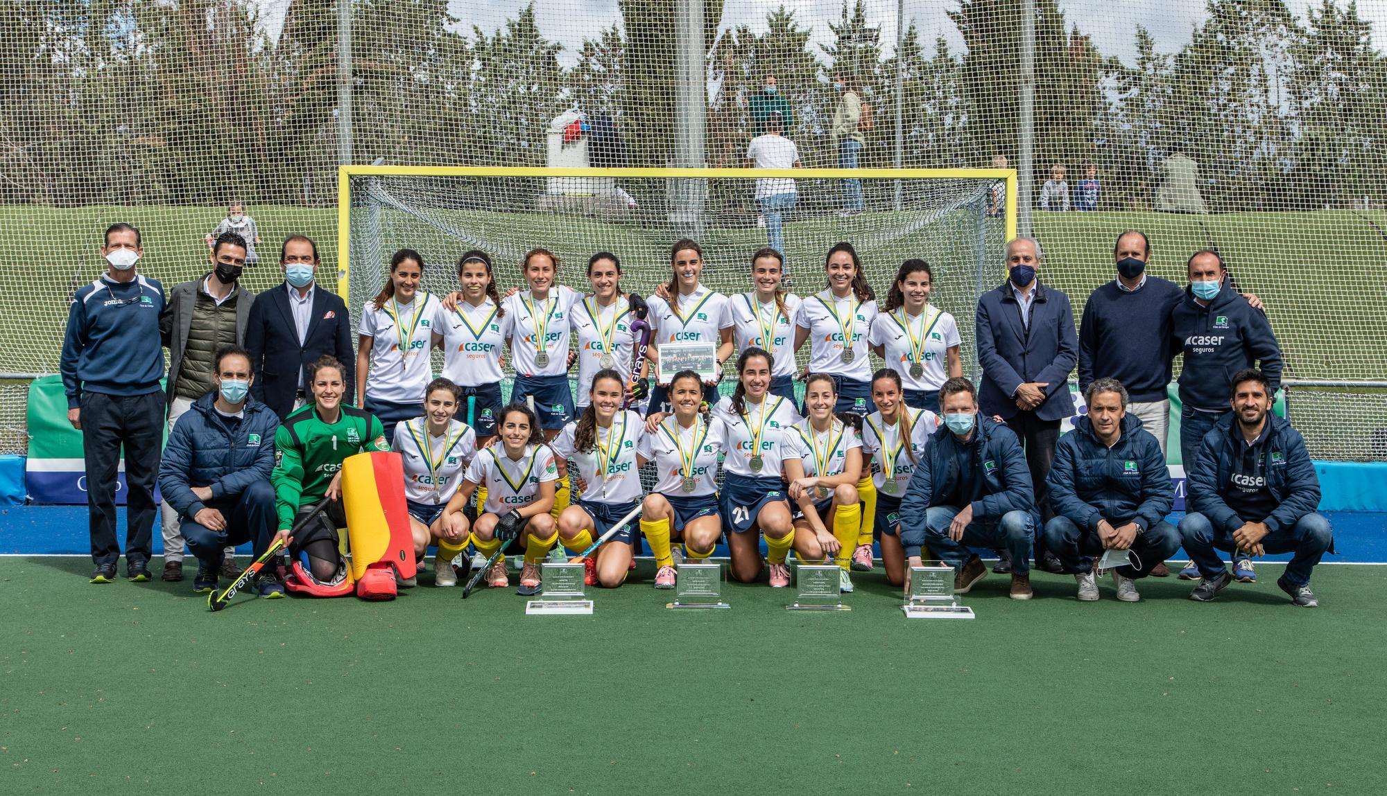 Equipo femenino de hockey del Club de Campo Villa de Madrid. Foto: Miguel Ros / CCVM