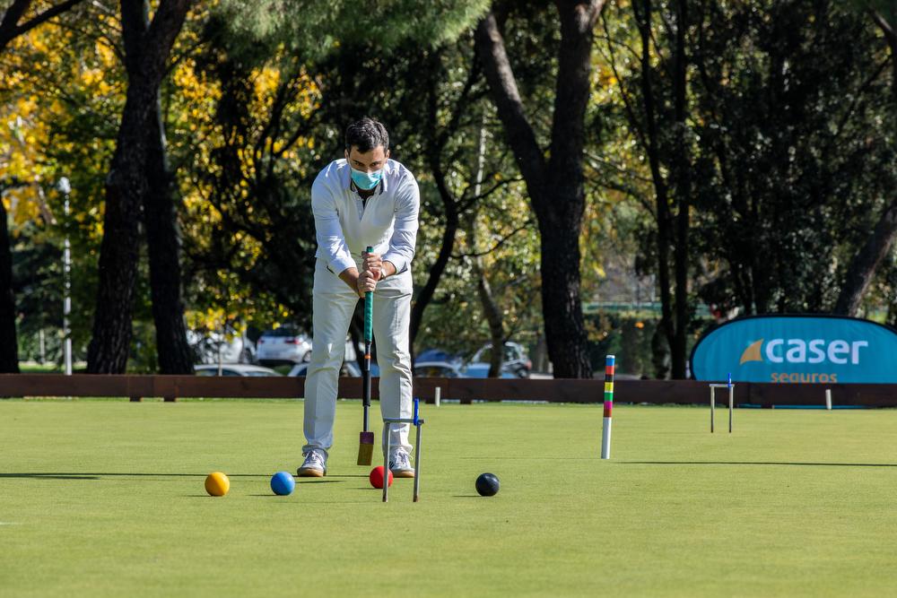 Jugador de croquet en el Club. Foto: Miguel Ros / CCVM