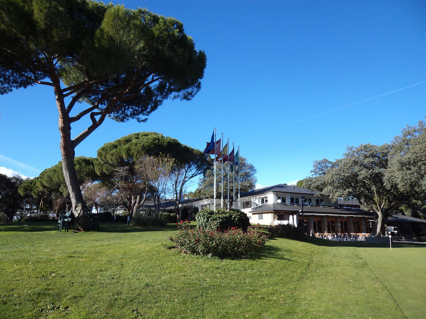 Chalet de golf del Club de Campo Villa de Madrid.