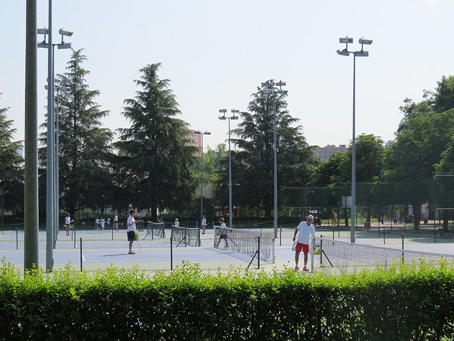 Escuela deportiva de tenis del Club.