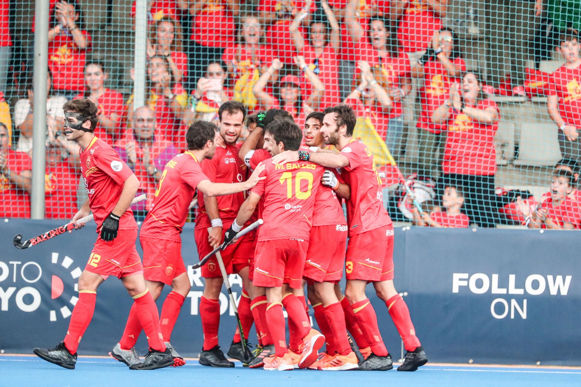 Los jugadores de la selección masculina celebran un gol. Foto: Rfeh