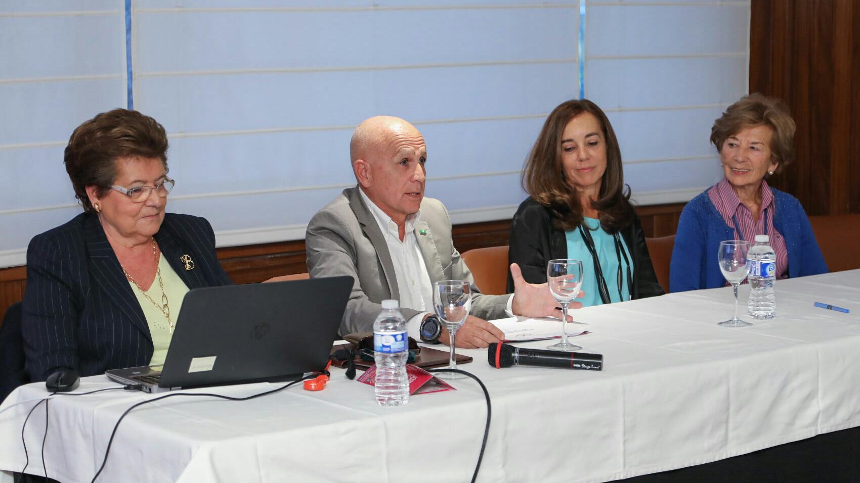 Benilde Vázquez, Joaquín Ballesteros, Mercedes Coghen y Élida Alfaro. Foto: Miguel Ros