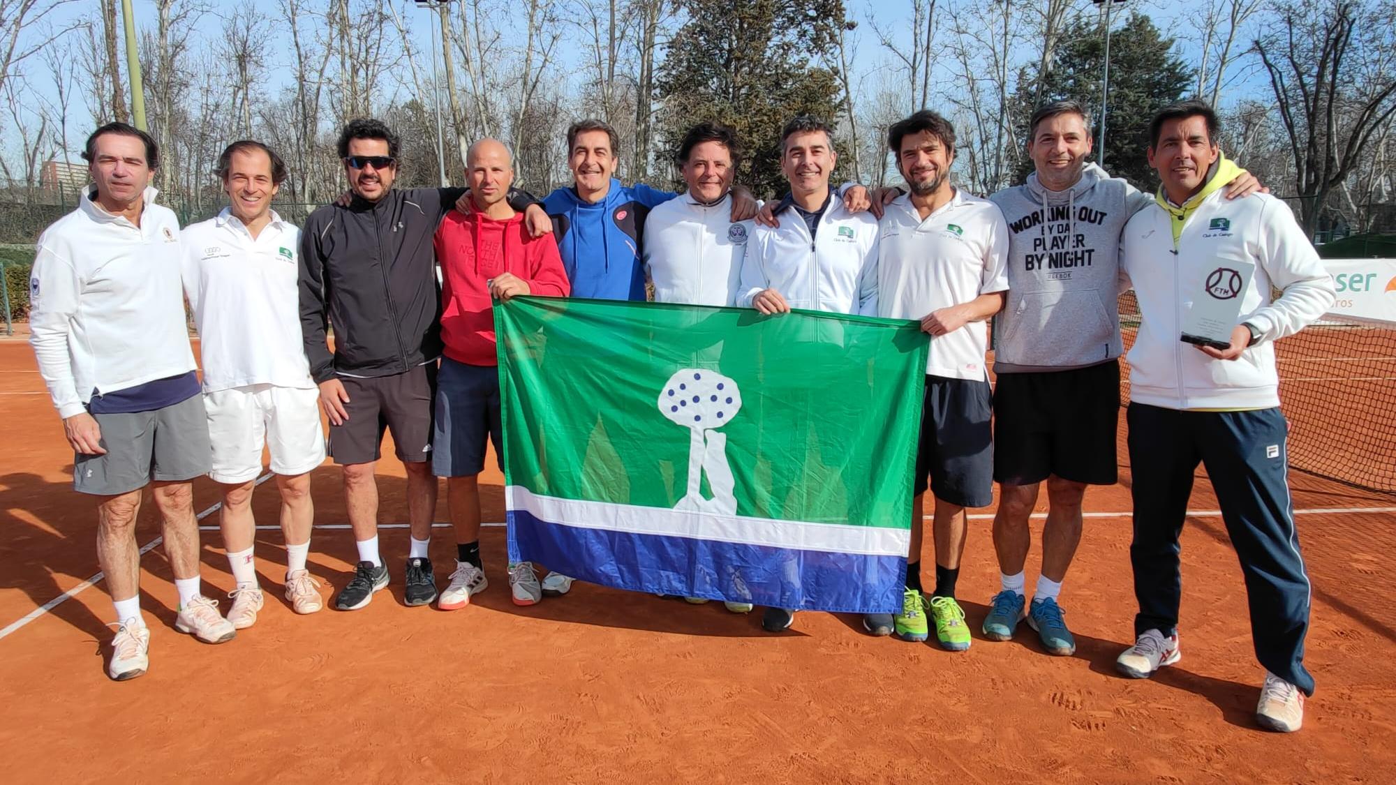 El equipo CCVM campeón de Madrid +45.