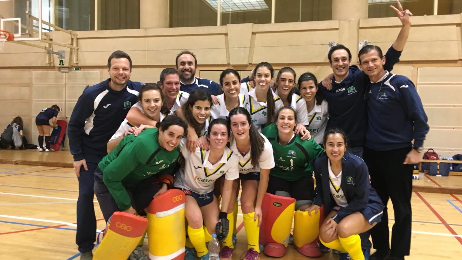 Plantilla y cuerpo técnico del Club de Campo campeón de España