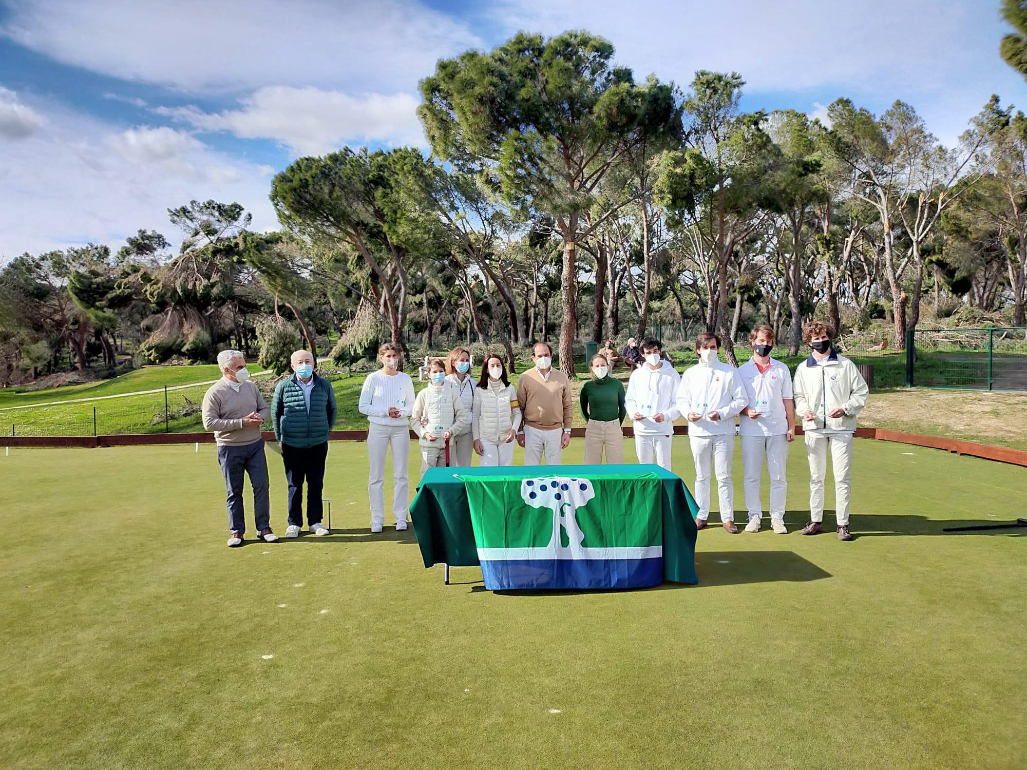 Los campeones han sido José Luis López-Quesada (4º por la dcha.) y Patricio Garay González de la Bastida (3º por la dcha.).