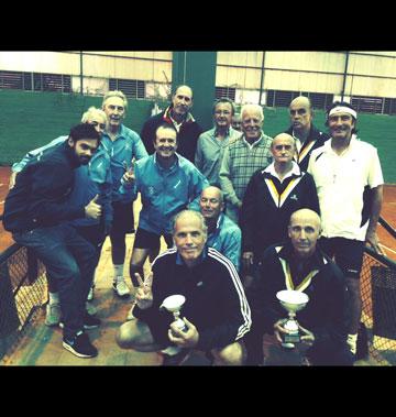 campeones de Madrid en la categoría de veteranos +55.