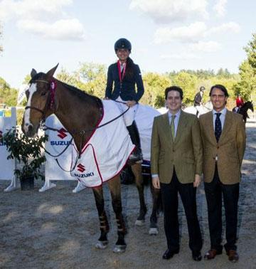 El Consejero de la Comunidad de Madrid, Borja Sarasola, en la entrega de trofeos