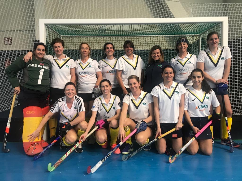 Campeonas Primera División B de la Liga de Madrid veteranas hockey sala.