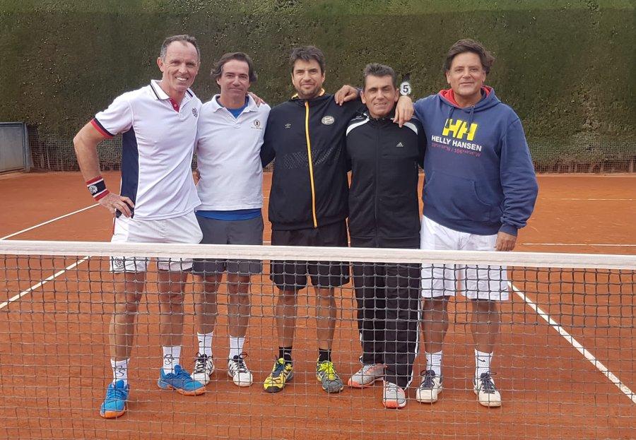 Equipo masculino del Club campeón de España +50 de tenis.