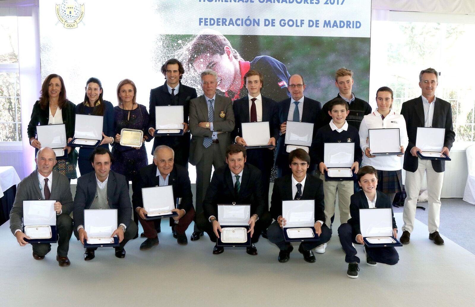 Foto de familia con todos los premiados. Foto: Fernando Herranz