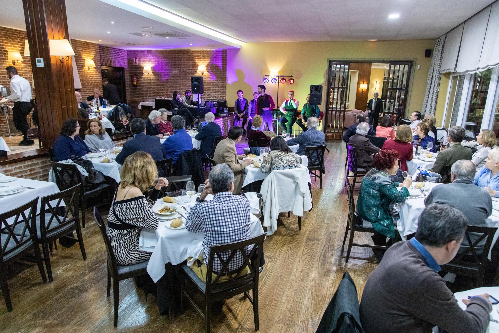 Galería de imágenes Cena-espectáculo Dimensión Vocal